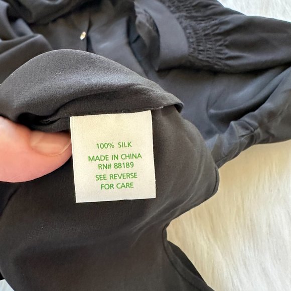 Lilly Pulitzer Silk Elsa Tunic Top Black Split Neck Boho Peasant SMALL #65774 - Picture 9 of 10